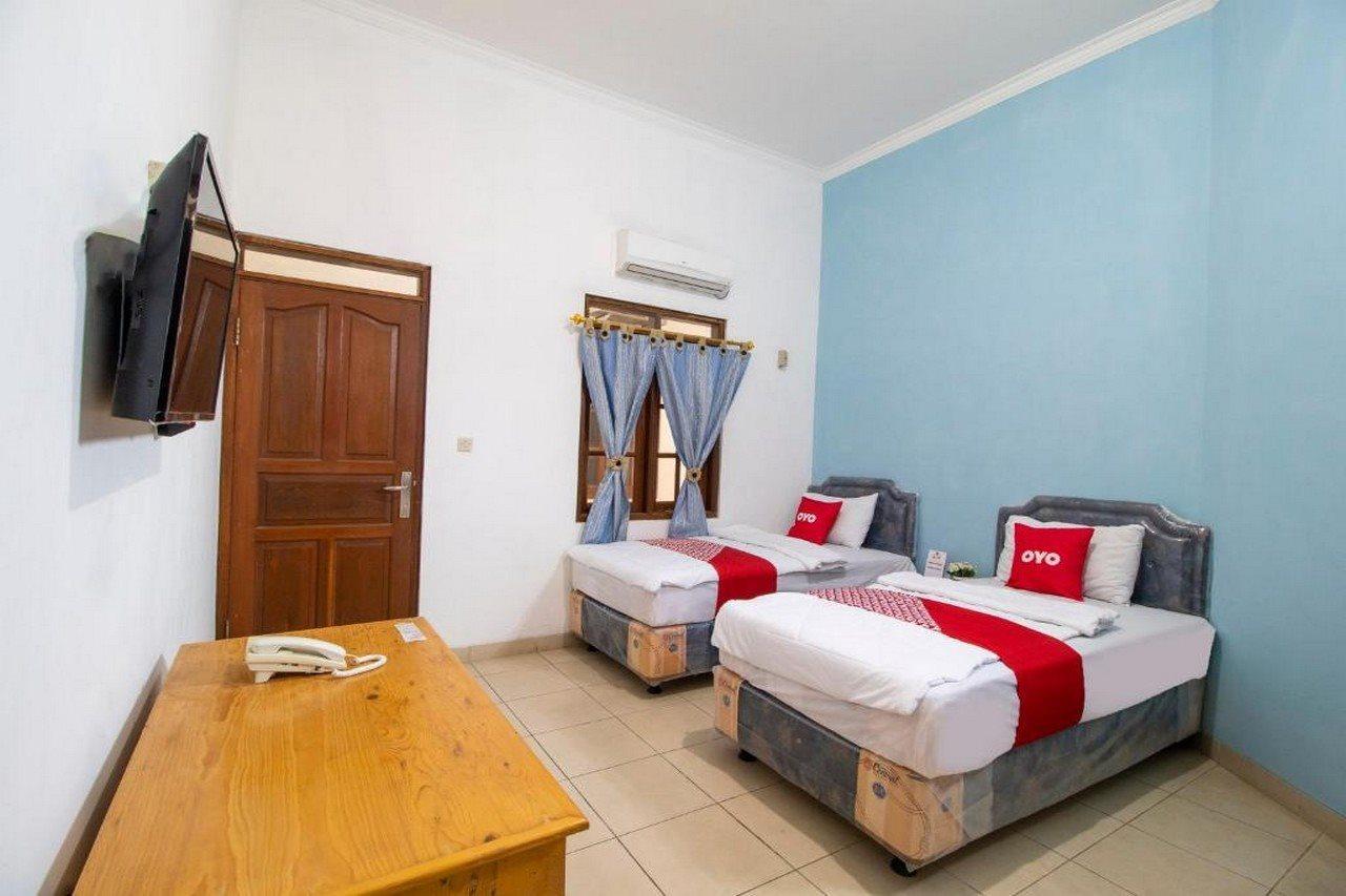 Oyo 3908 Fenway Kostel Hotel Bandung Bagian luar foto