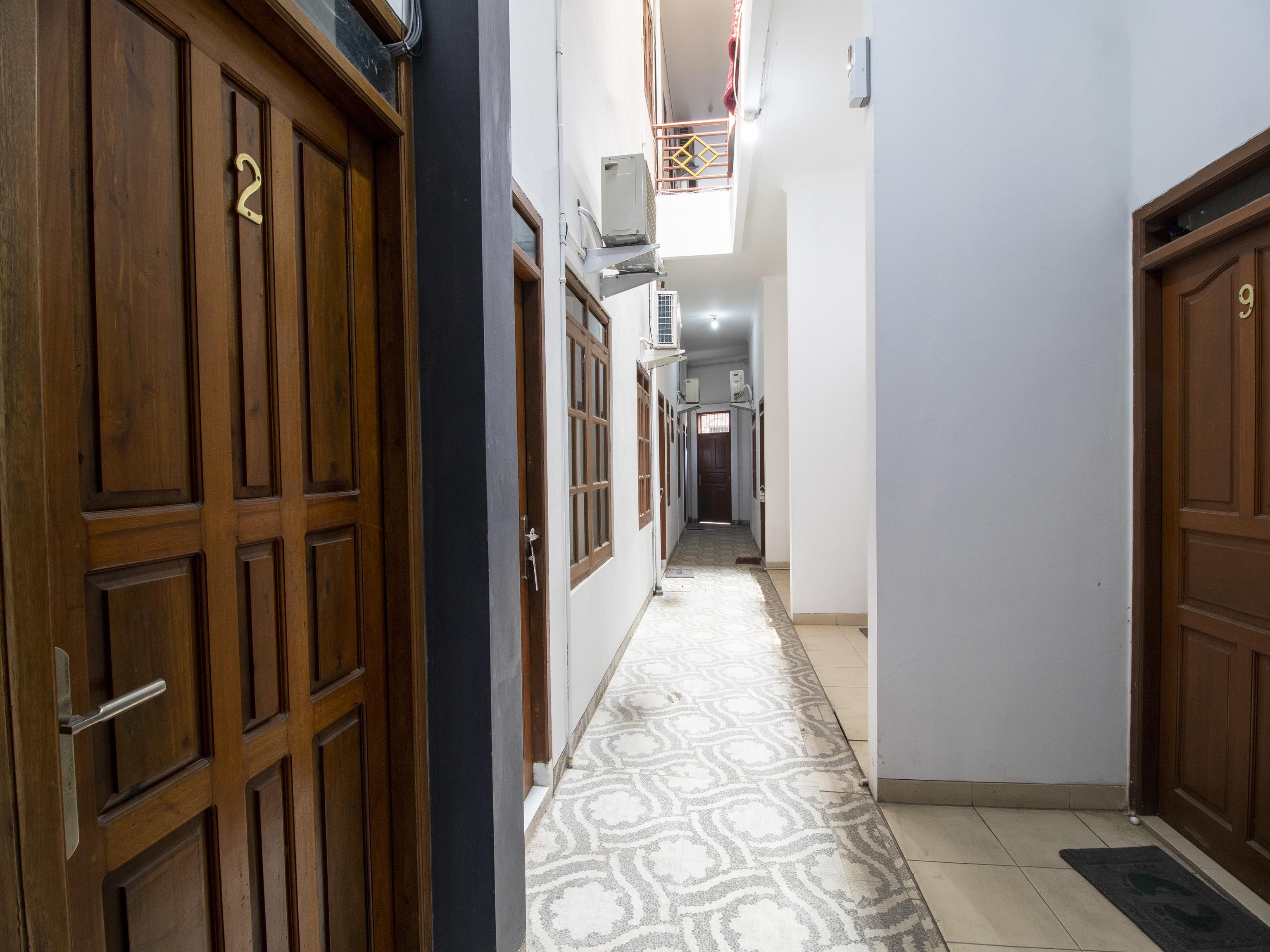 Oyo 3908 Fenway Kostel Hotel Bandung Bagian luar foto