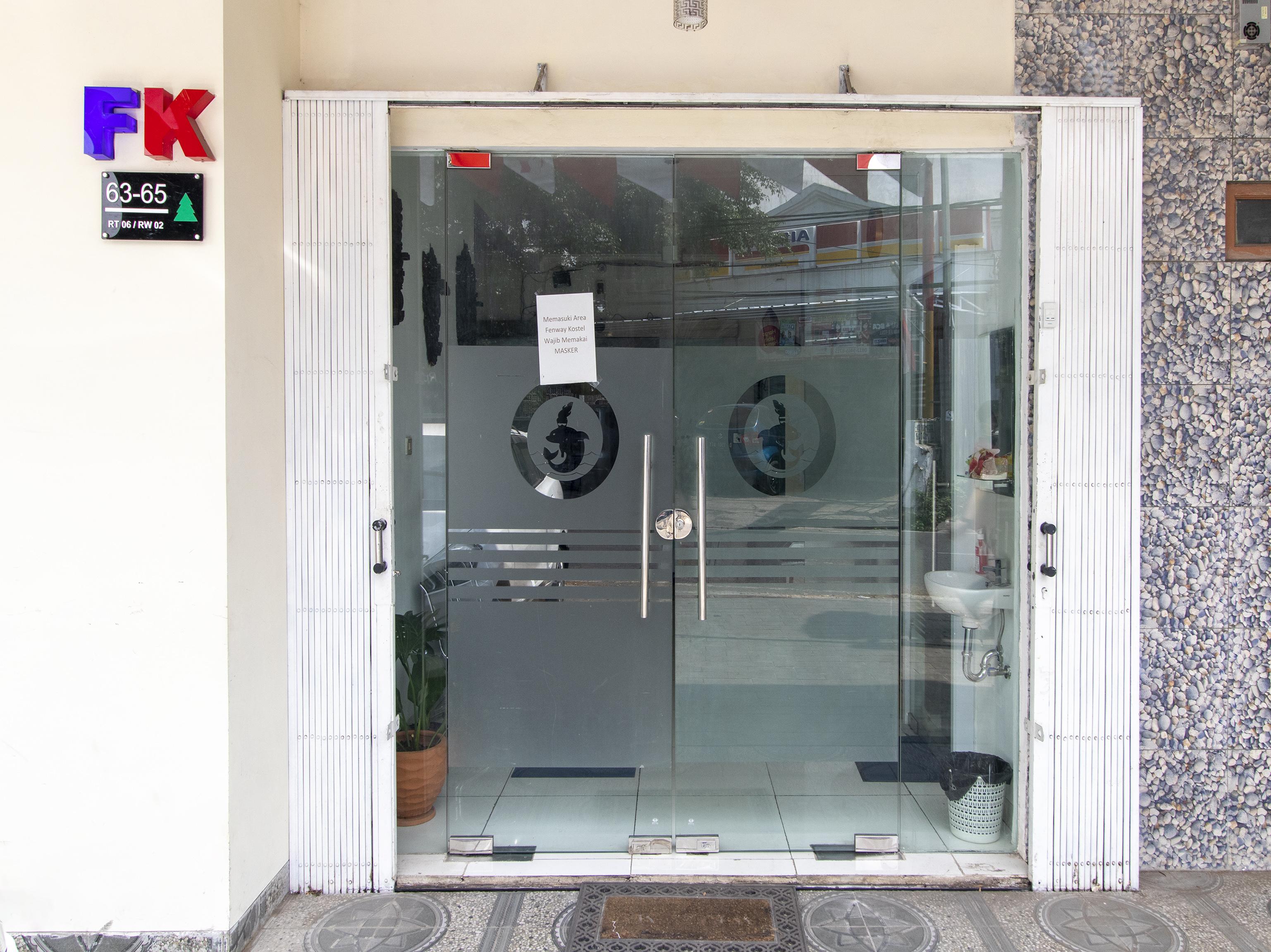 Oyo 3908 Fenway Kostel Hotel Bandung Bagian luar foto